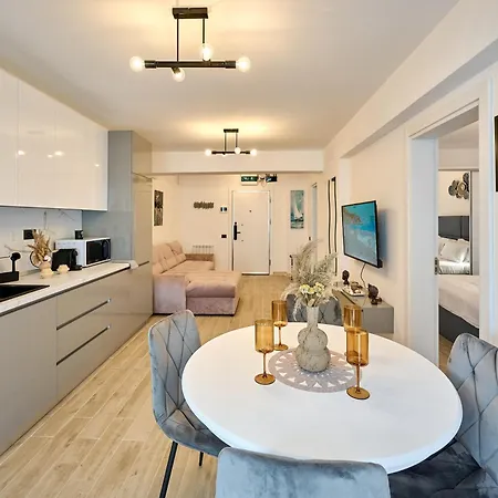 Apartment Cleo Infinity Alz Navodari