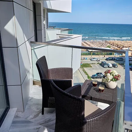 Cleo Infinity Alz Apartment Navodari